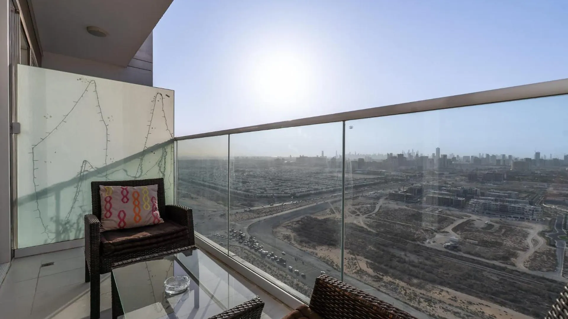 Apartment Beautifully Furnished Studio With Skyline Views Dubai