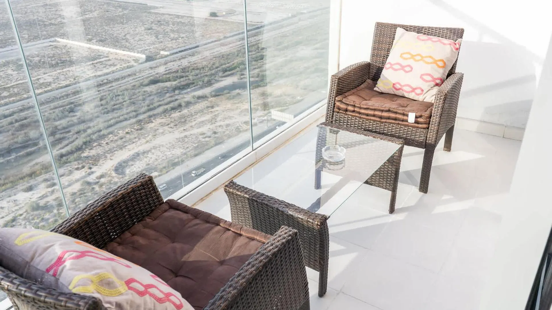 Beautifully Furnished Studio With Skyline Views Dubai