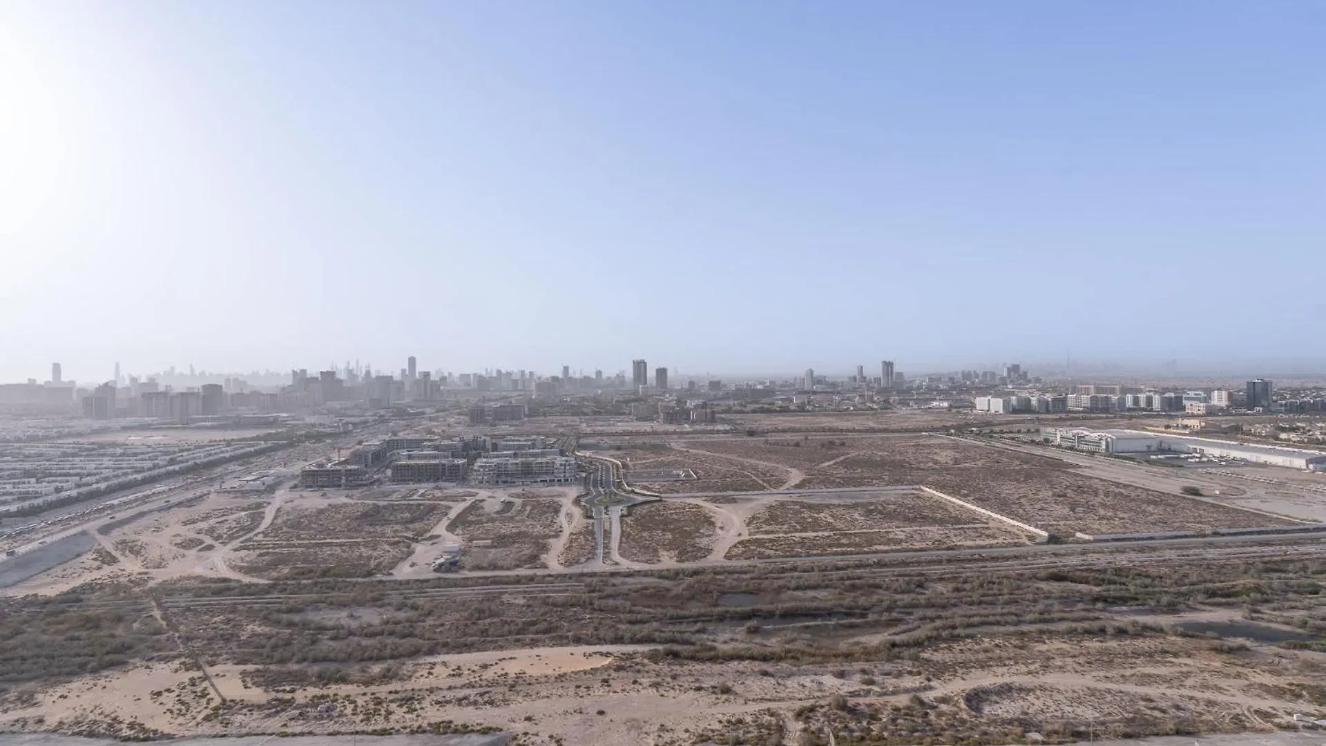 Beautifully Furnished Studio With Skyline Views Dubai 0*,